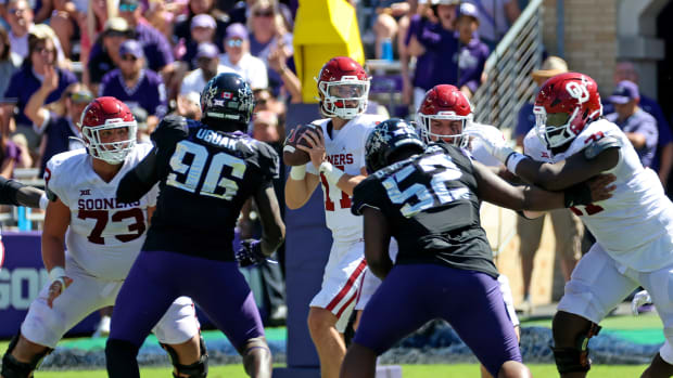 Oct 1, 2022; Fort Worth, Texas, USA; Oklahoma Sooners quarterback Davis Beville (11) throws during the game against the TCU Horned Frogs at Amon G. Carter Stadium. Mandatory Credit: Kevin Jairaj-USA TODAY Sports